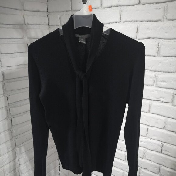 Suzy Shier Ladies Size Small Black Lightweight V-neck w/Tie Front Sweater - Picture 1 of 10